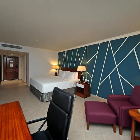 Crowne Plaza Panama By Ihg Hotel Exterior photo