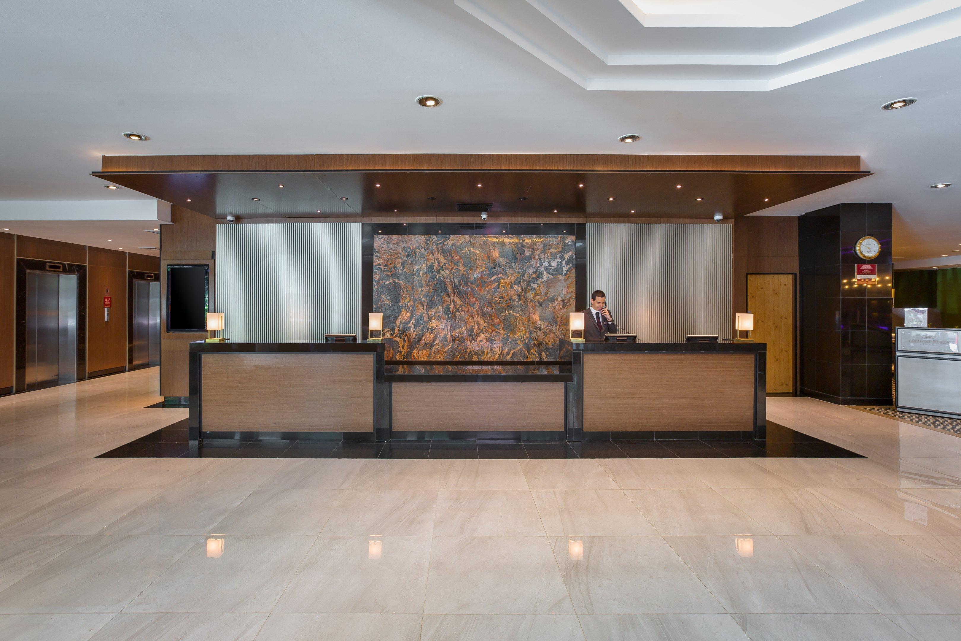 Crowne Plaza By Ihg Hotel 4*
