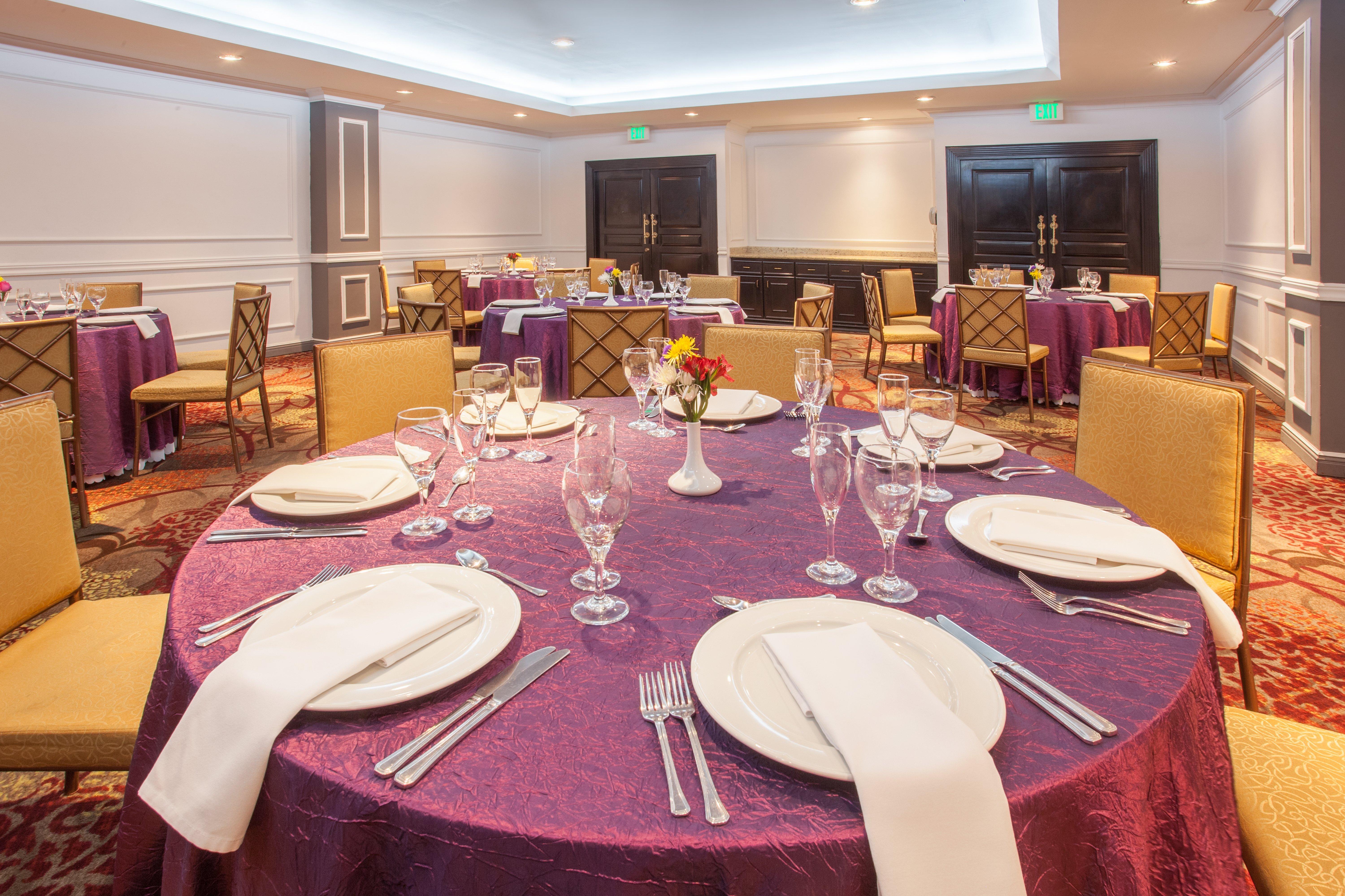 Crowne Plaza By Ihg