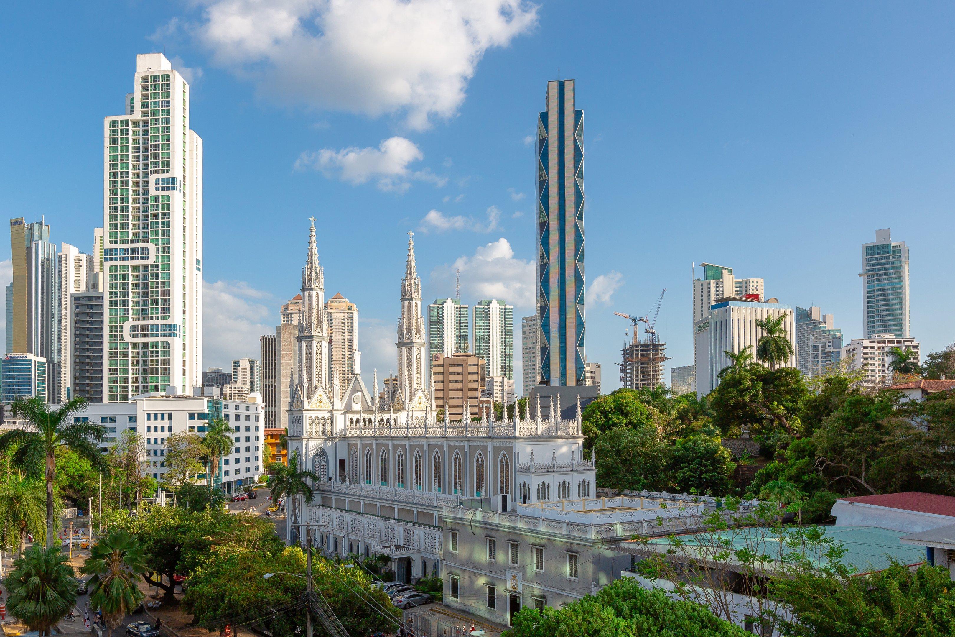 Crowne Plaza By Ihg Hotel