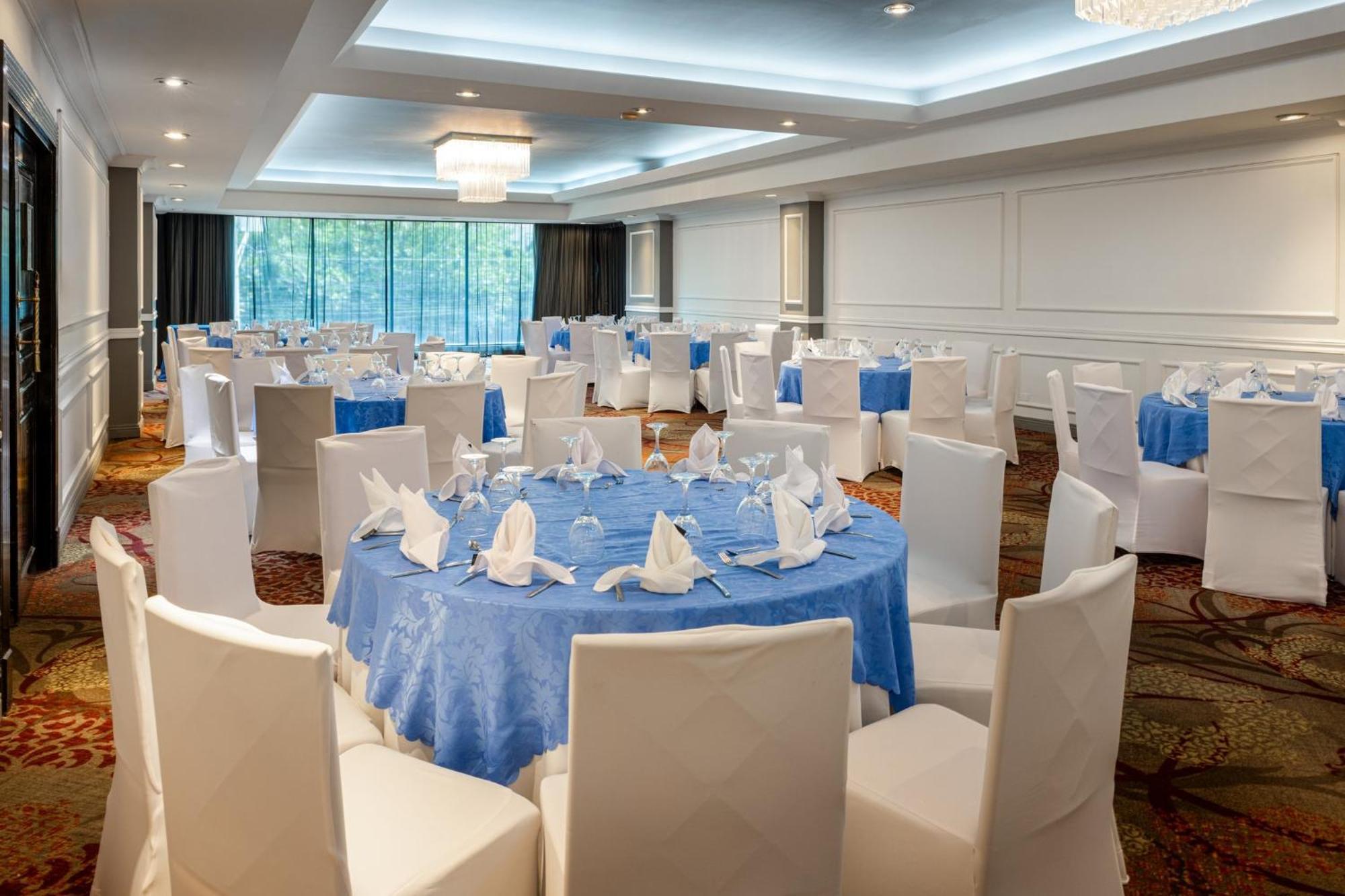 Crowne Plaza By Ihg